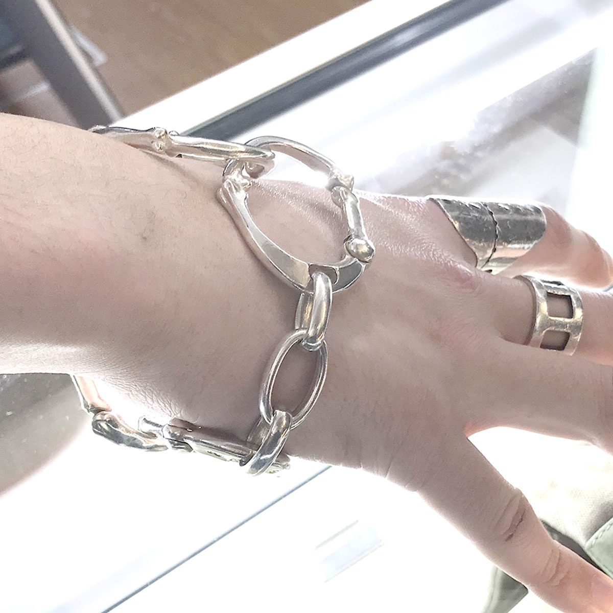 TAKAHIROMIYASHITA The Soloist.】bone shaped carabiner bracelet L